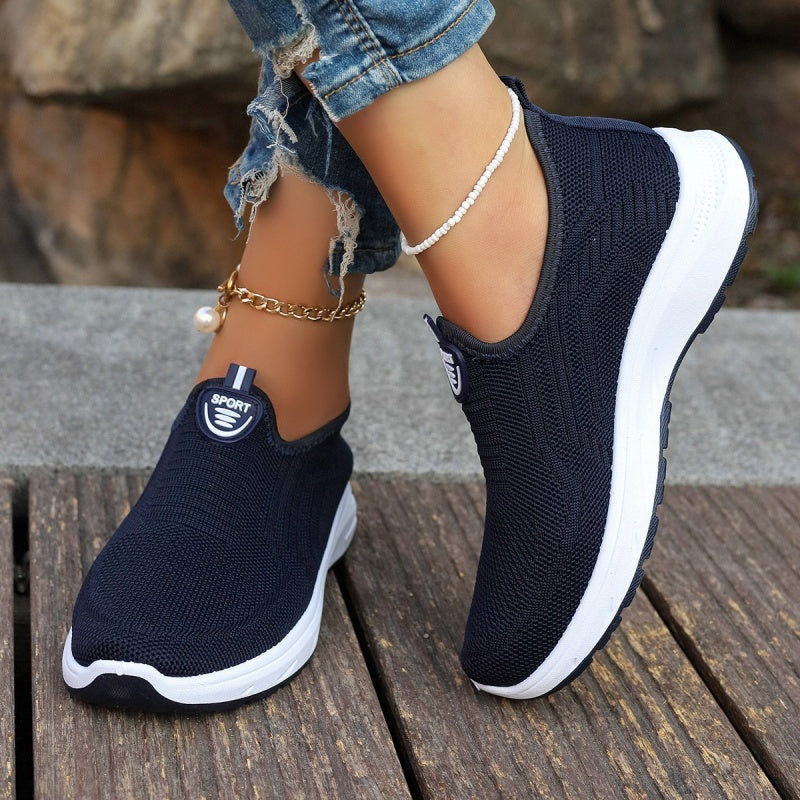 Veloura - Ademende effen slip-on modeschoenen